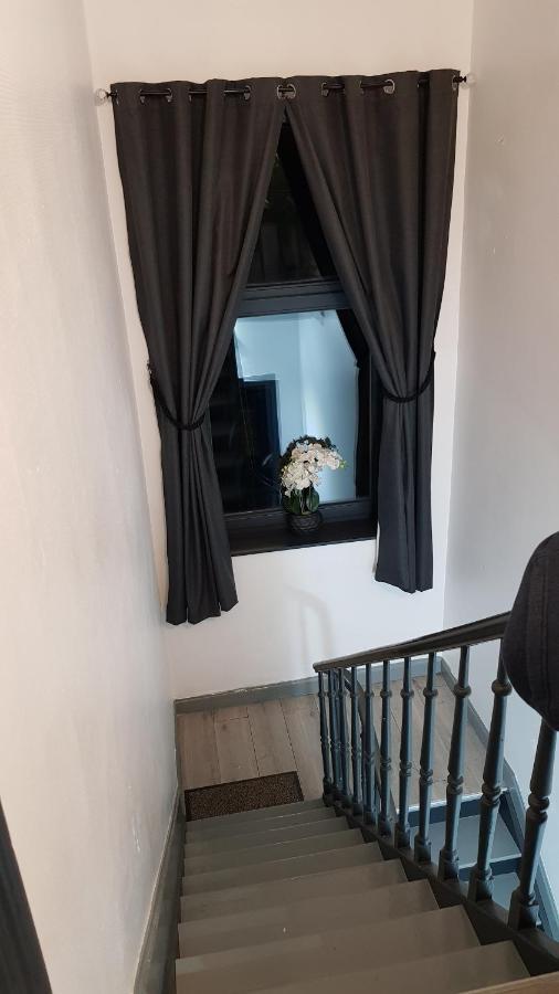 Ferienwohnung Le Petit Luxembourg Montignies-sur-Sambre Exterior foto