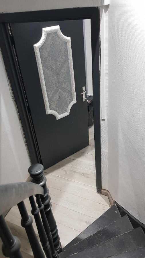 Ferienwohnung Le Petit Luxembourg Montignies-sur-Sambre Exterior foto